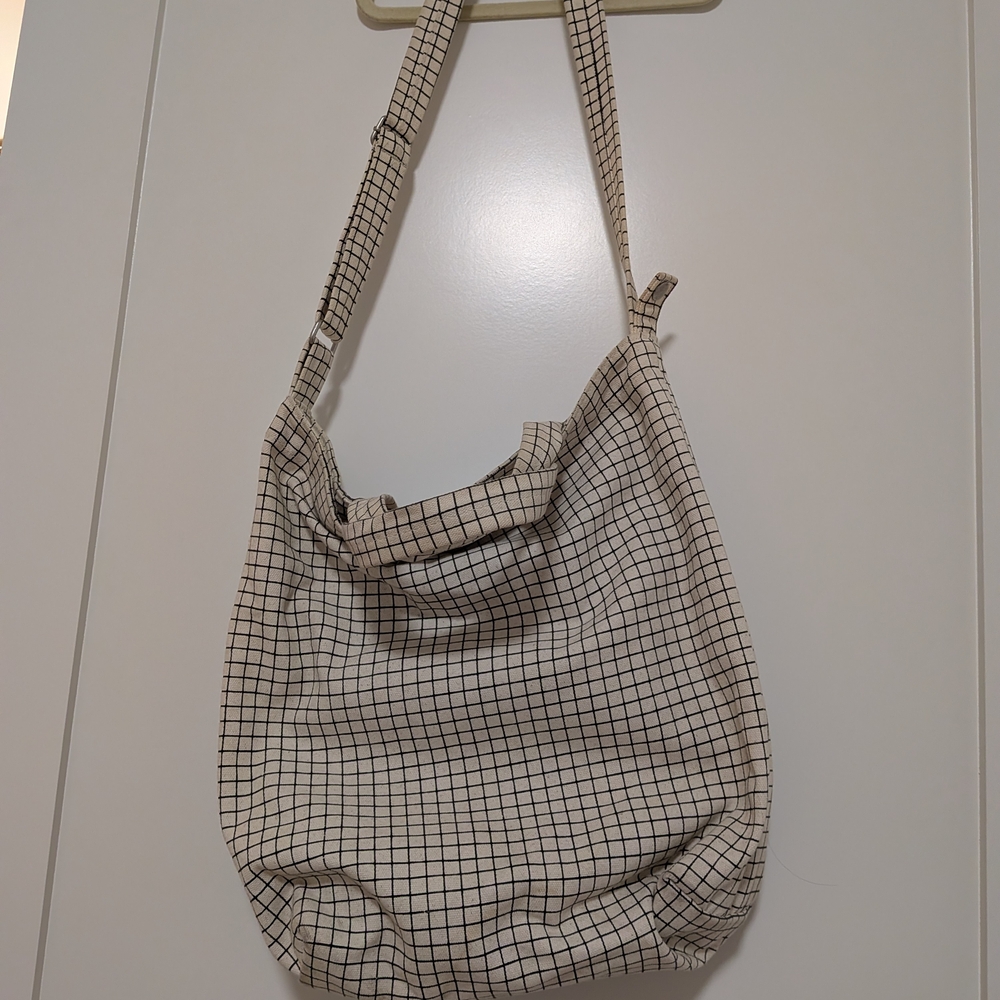 BAGGU Cream Grid Shoulder Bag